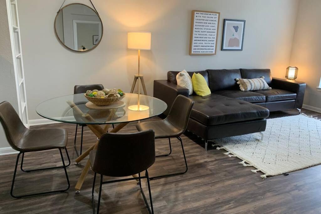Newly Furnished 1Br Apartment W/ Hermann Park View ヒューストン エクステリア 写真