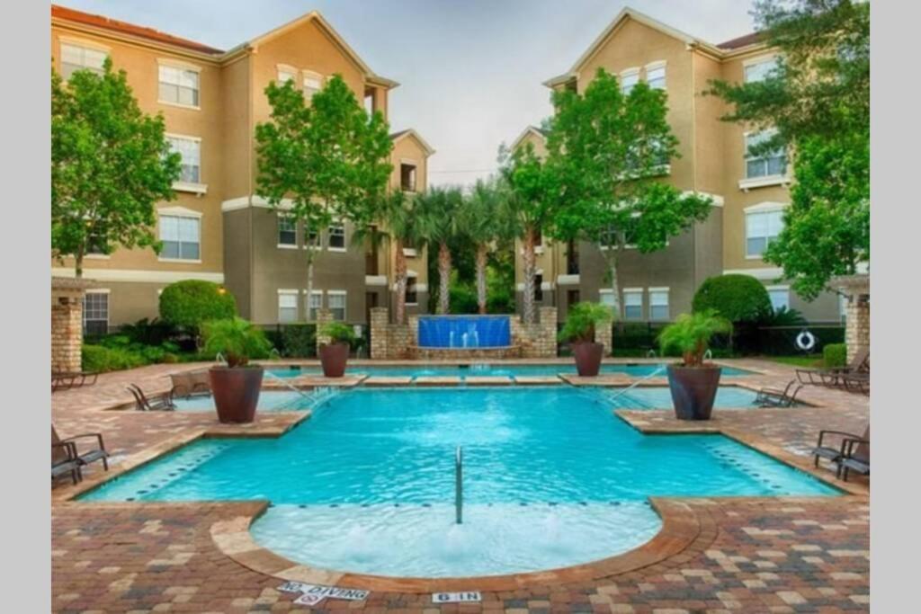 Newly Furnished 1Br Apartment W/ Hermann Park View ヒューストン エクステリア 写真